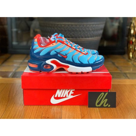Size 4.5y Nike Air Max Plus "Swoosh Chain" - Picture 3 of 5